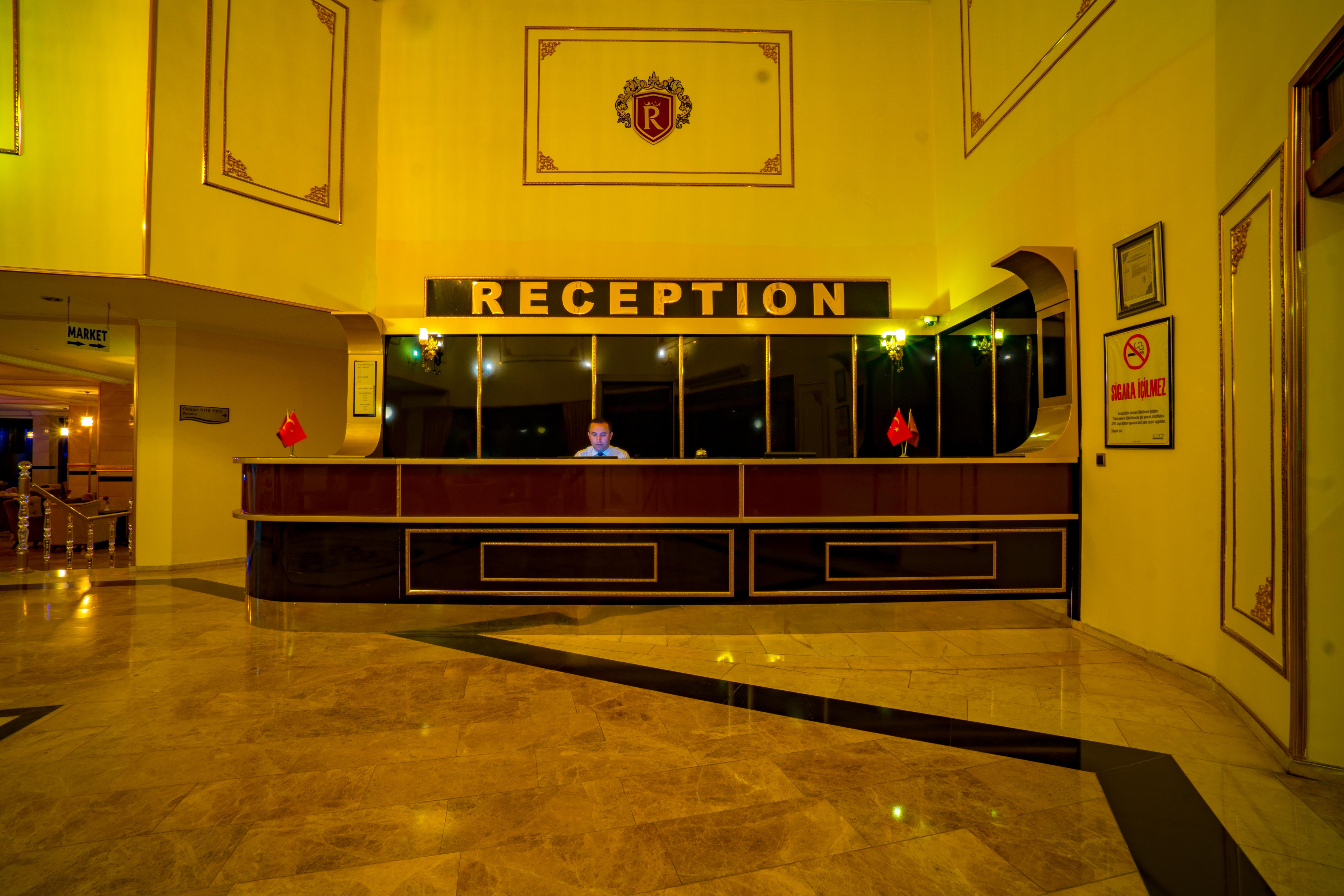 Royal Palace Kusadasi Hotel Εξωτερικό φωτογραφία