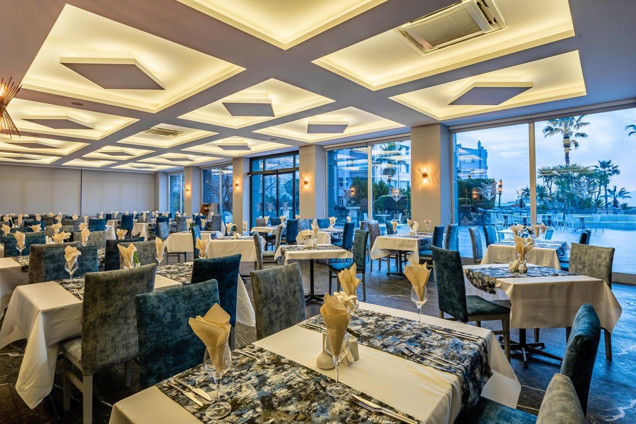 Royal Palace Kusadasi Hotel Εξωτερικό φωτογραφία