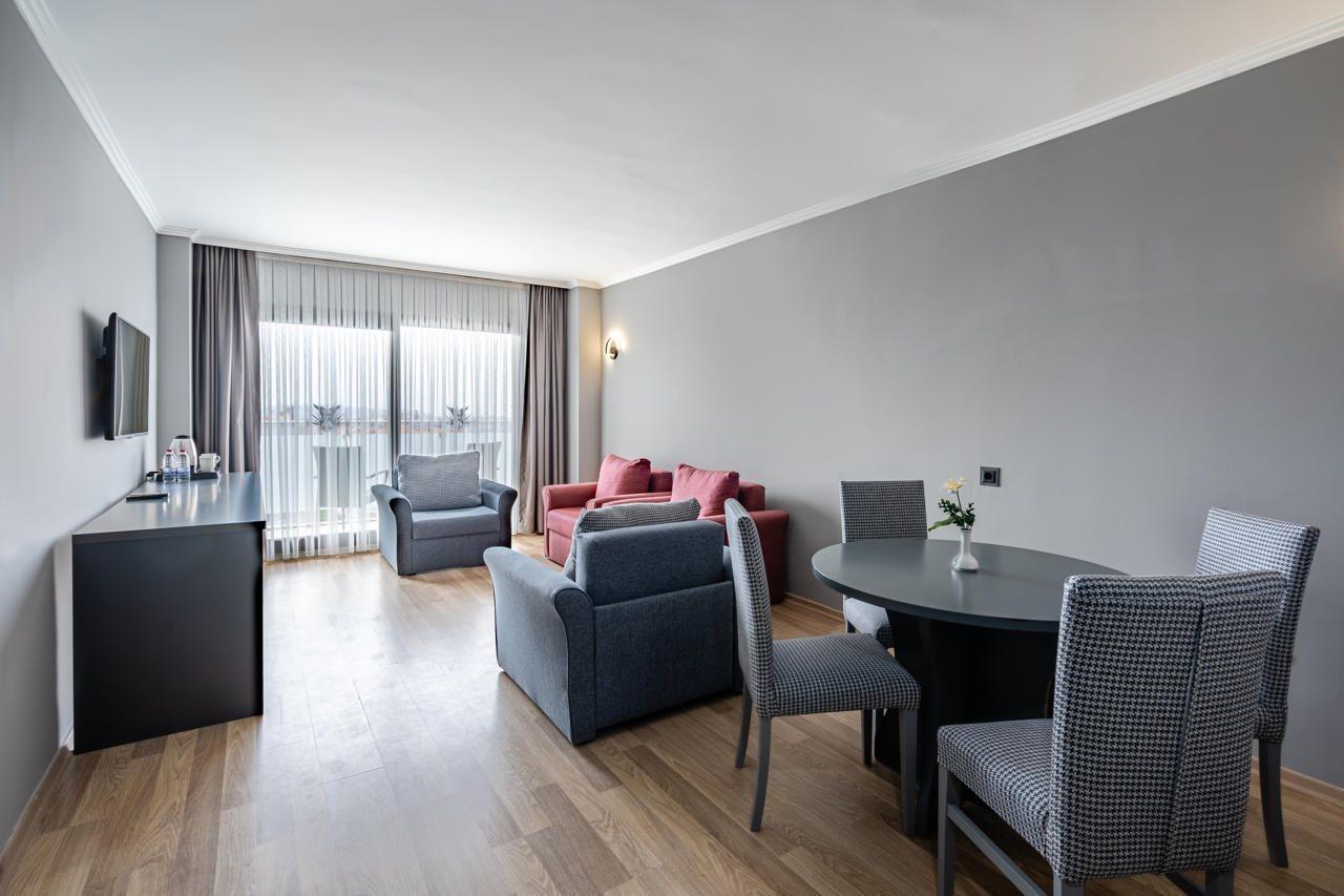 Royal Palace Kusadasi Hotel Εξωτερικό φωτογραφία
