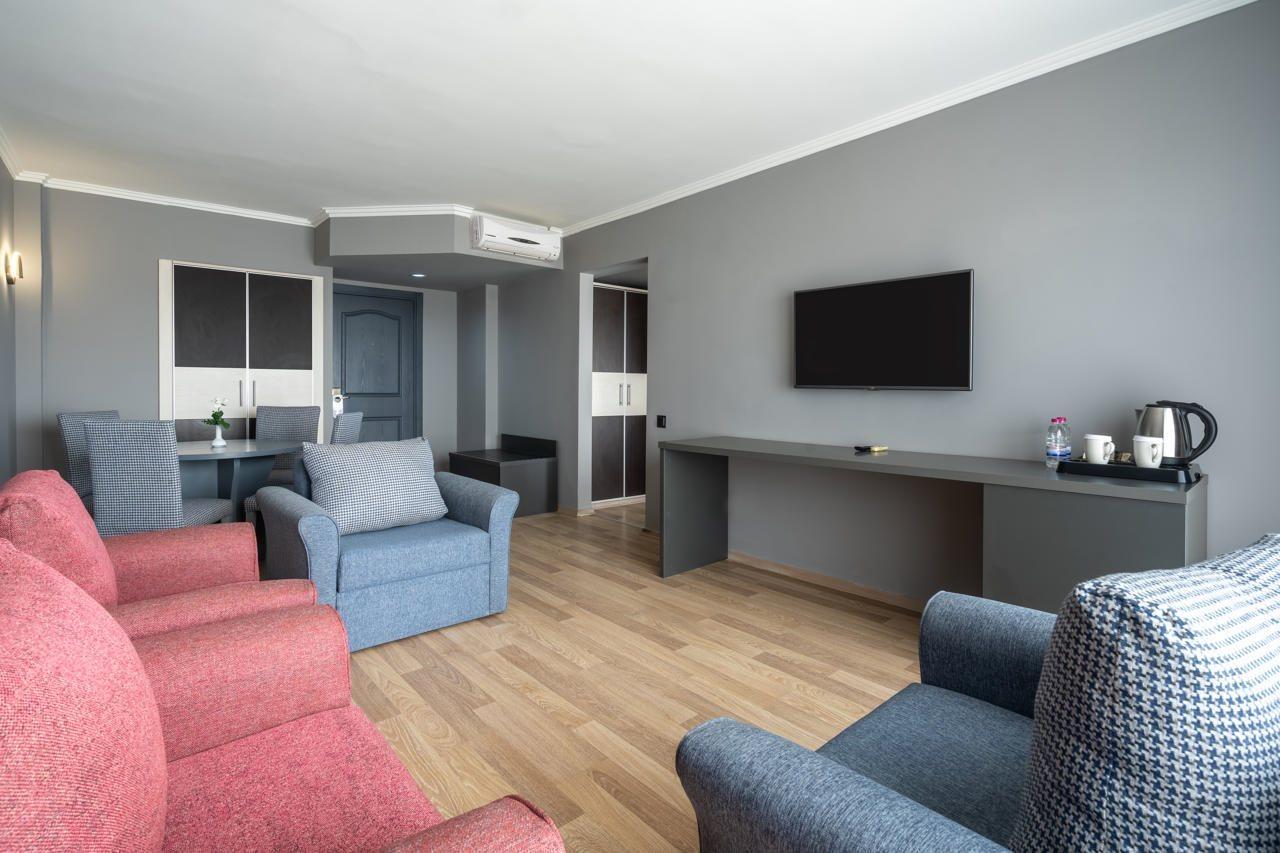 Royal Palace Kusadasi Hotel Εξωτερικό φωτογραφία